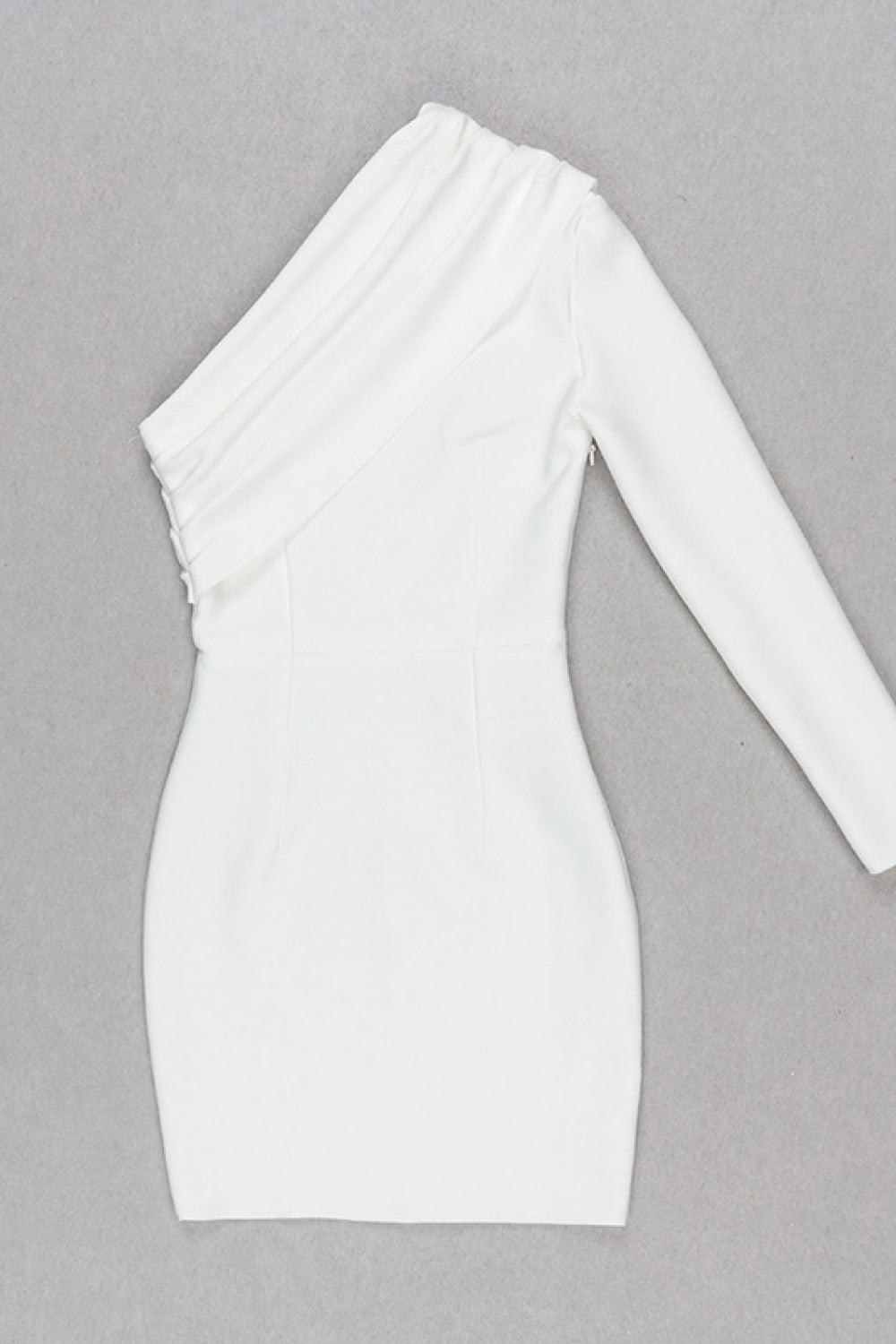 Asymmetrical Neck One-Shoulder Bodycon Dress - WESTHUNDRED