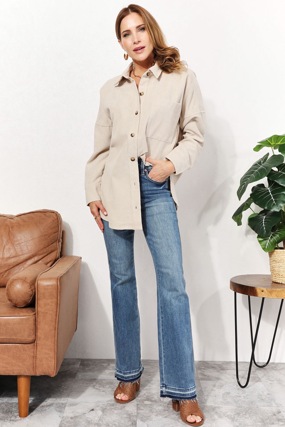 Chic Comfort: Oversized Tunic with Bust Pocket