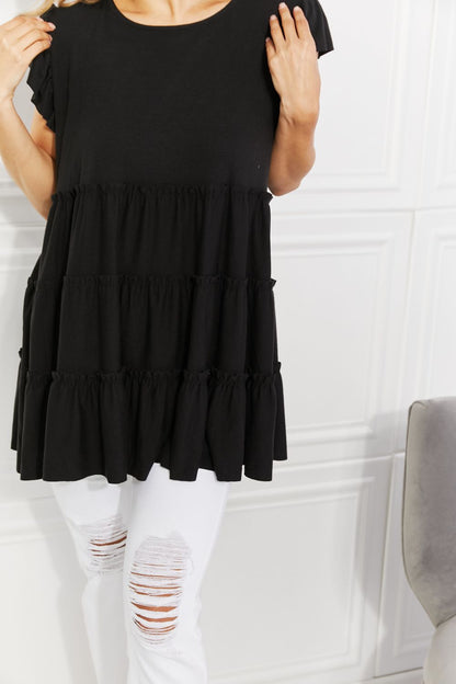 Versatile Black Top: Perfect for Any Occasion