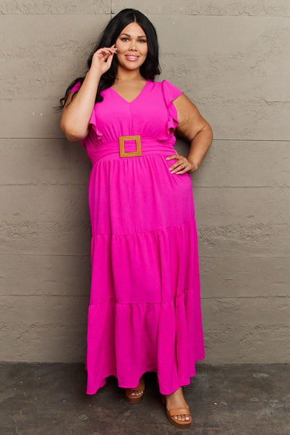 Stylish and Comfortable Plus-Size Maxi Dress with Adjustable Belt