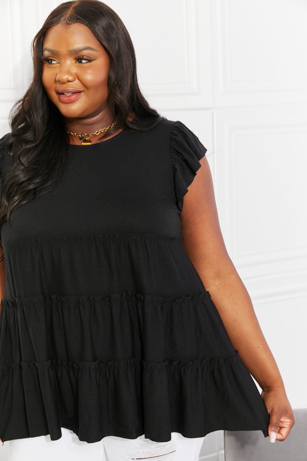 Versatile Black Top: Perfect for Any Occasion