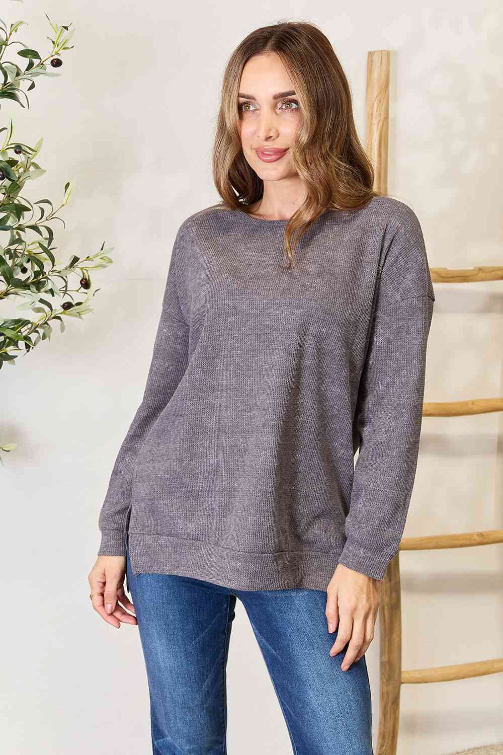 Essential Round Neck Drop Shoulder Slit Sweatshirt