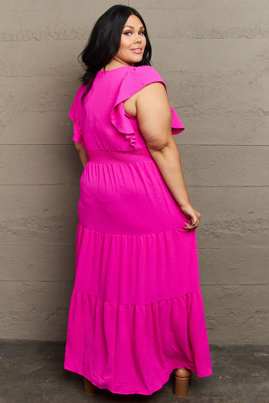 Stylish and Comfortable Plus-Size Maxi Dress with Adjustable Belt
